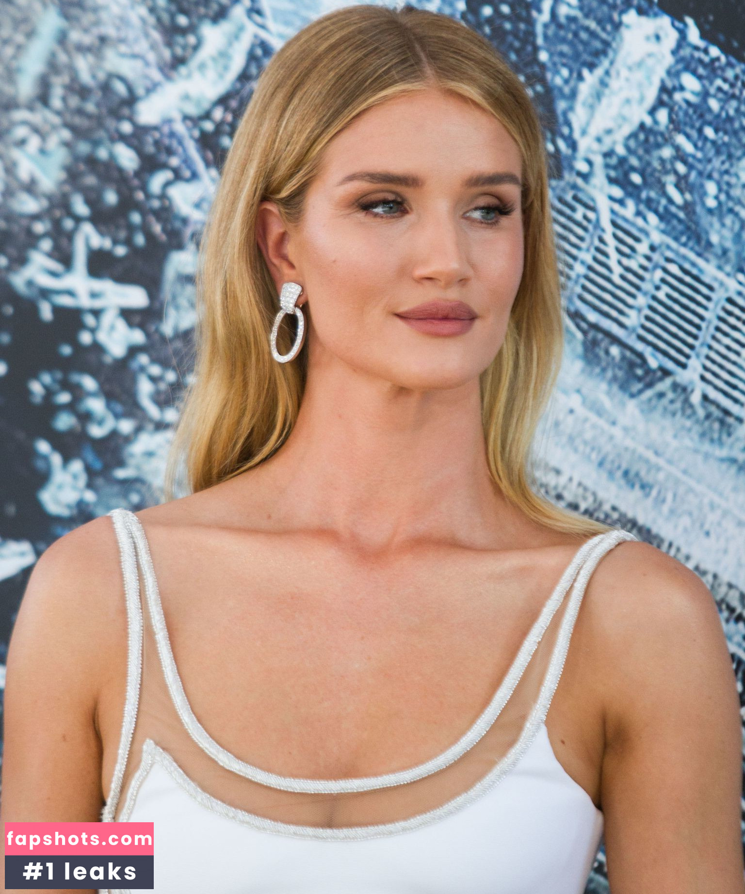 Rosie Huntington-Whiteley Nude Leaks OnlyFans Photos #476 - LeakJerk