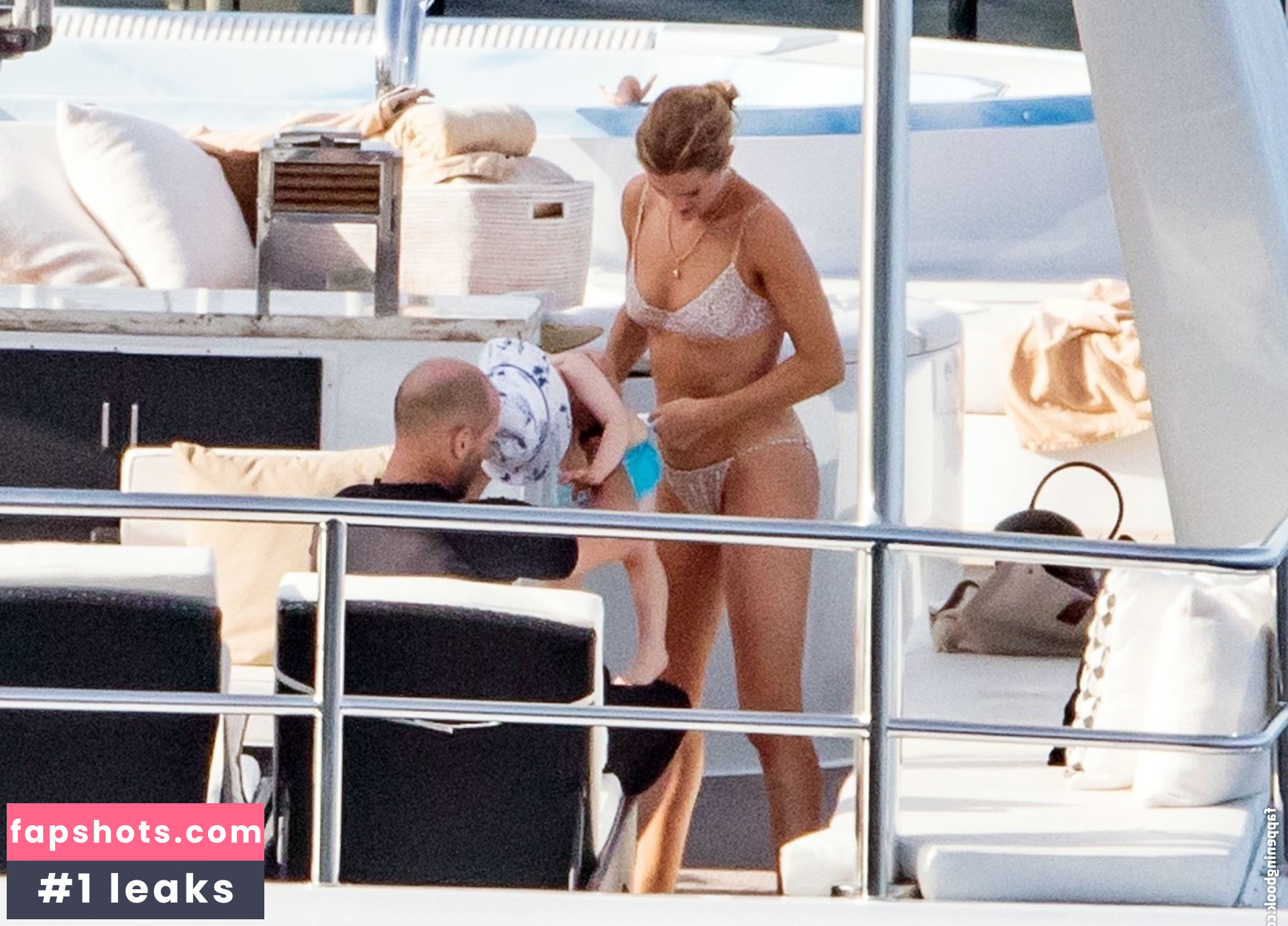 Rosie Huntington-Whiteley Nude Leaks OnlyFans Photos #479 - LeakJerk