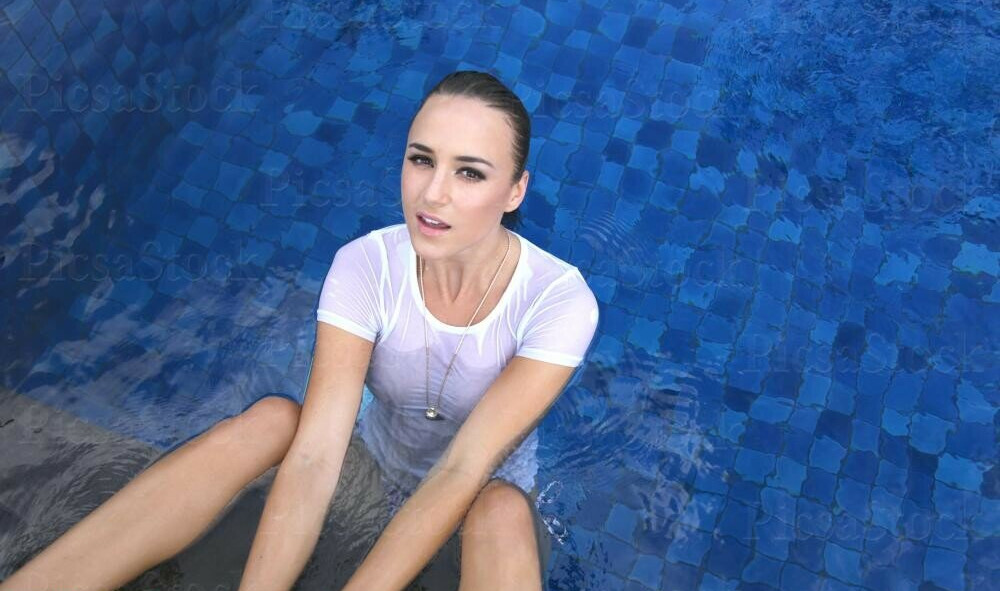 rosie-jones gallery photo #1791