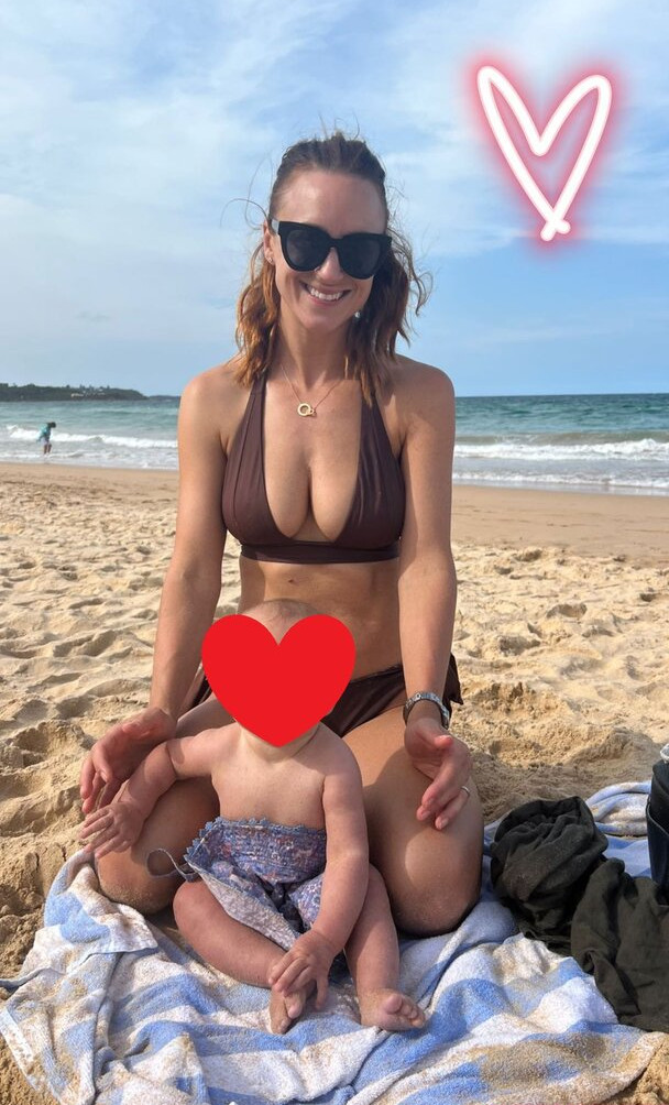 rosie-jones gallery photo #2854