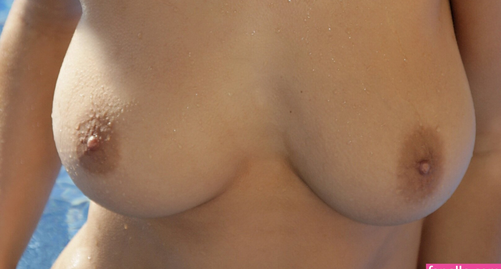 rosie-jones gallery photo #3579