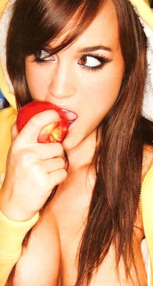 rosie-jones gallery photo #4516