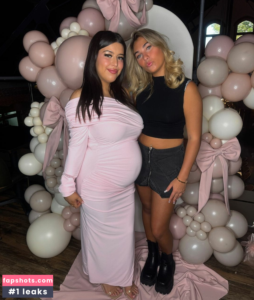 Rosie McClelland gallery photo #175