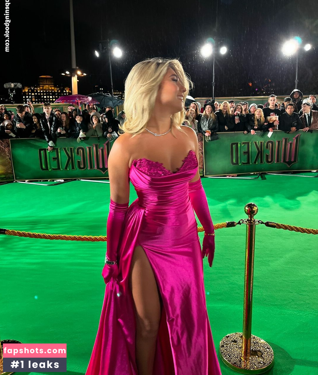 Rosie McClelland gallery photo #180