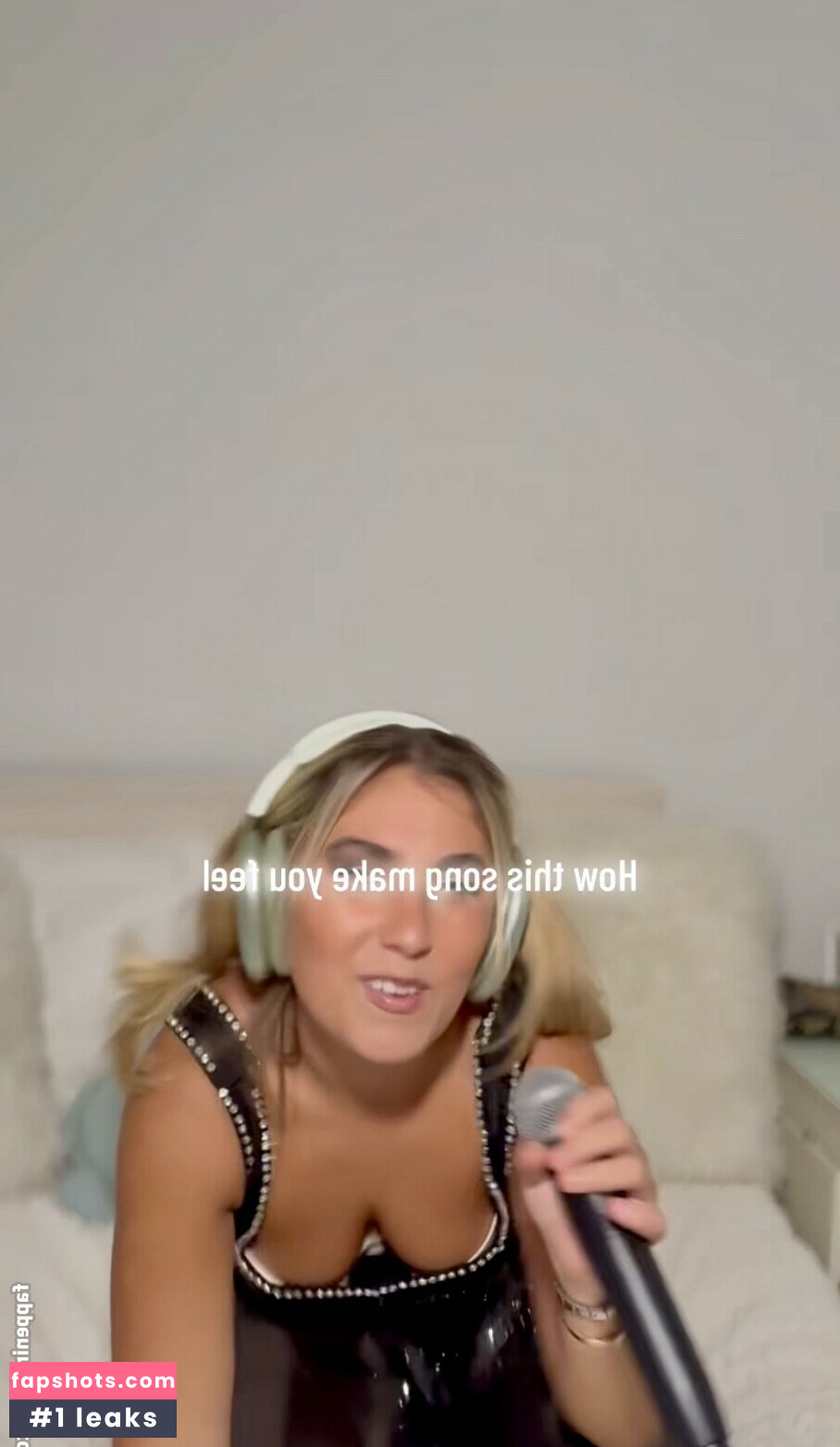 Rosie McClelland gallery photo #19