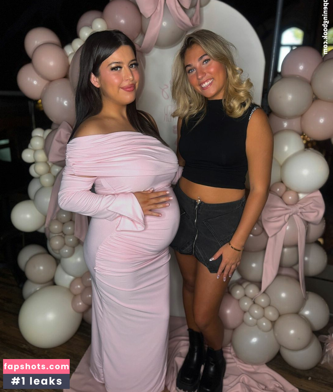 Rosie McClelland gallery photo #185