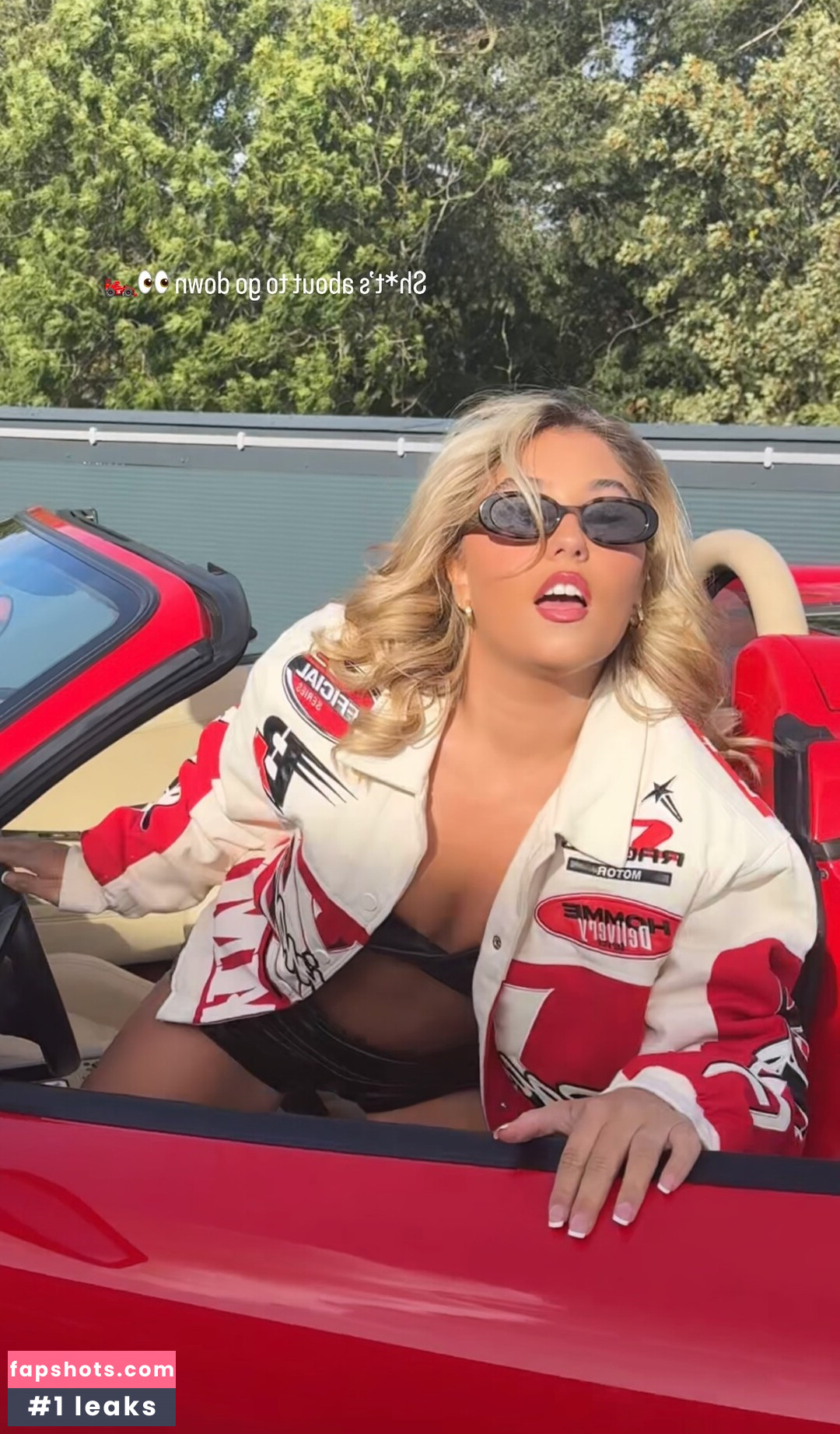 Rosie McClelland gallery photo #25