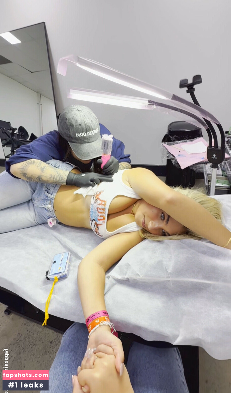 Rosie McClelland gallery photo #53