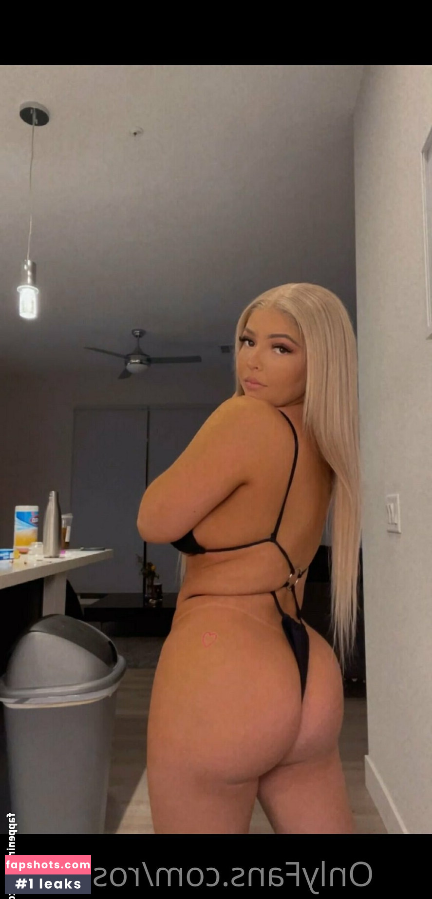 rosiefree gallery photo #4