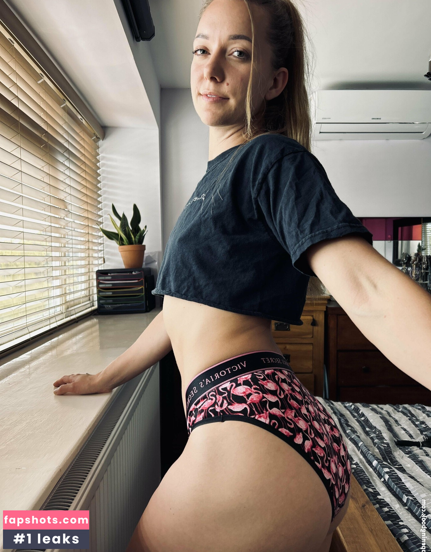 Rosieposie gallery photo #26