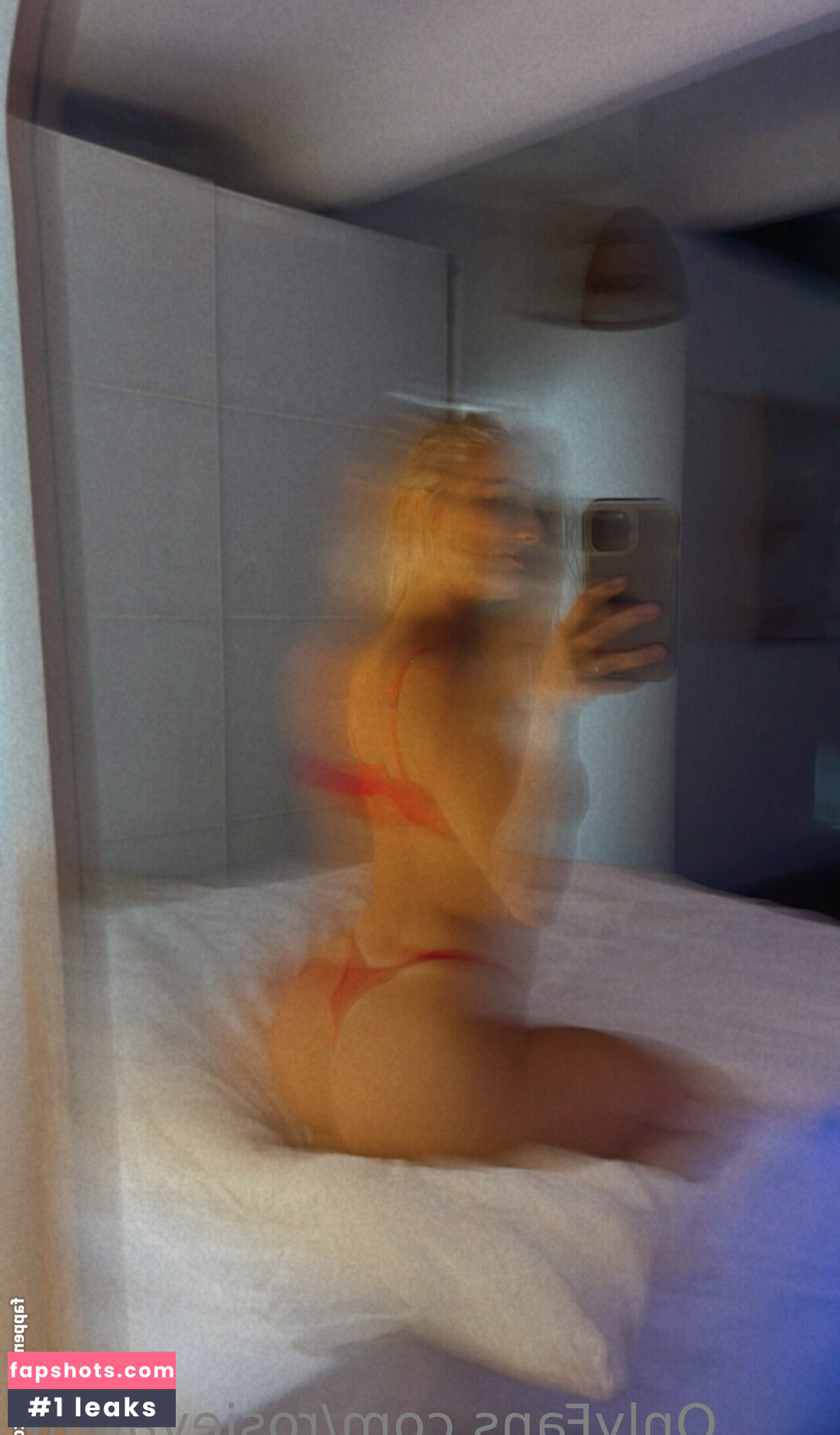 rosievanlife Nude Leaks OnlyFans Photos #2 - LeakJerk