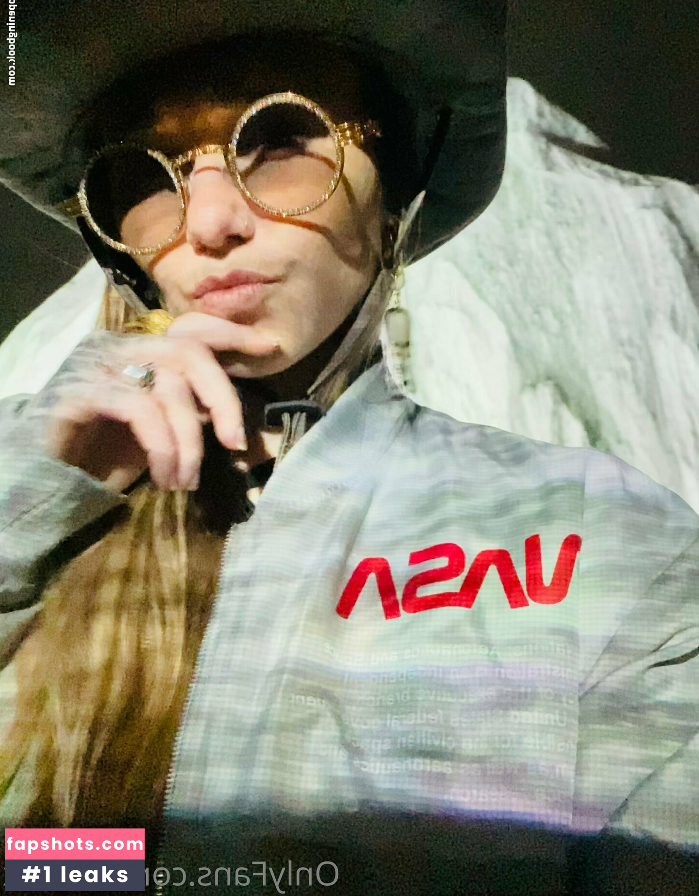 rosifox gallery photo #3