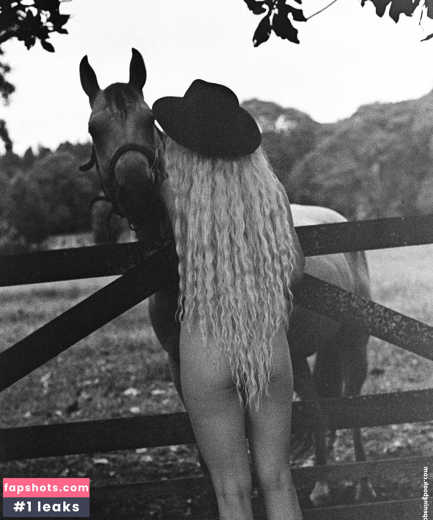 Rotten Queen gallery photo #9