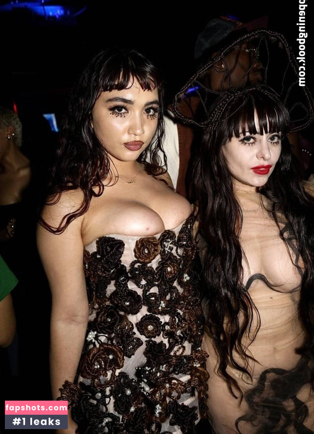 Rowan Blanchard gallery photo #21