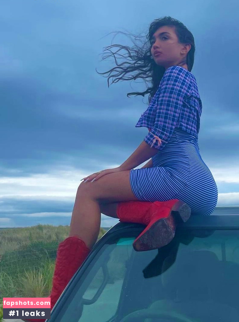 Rowan Blanchard gallery photo #307