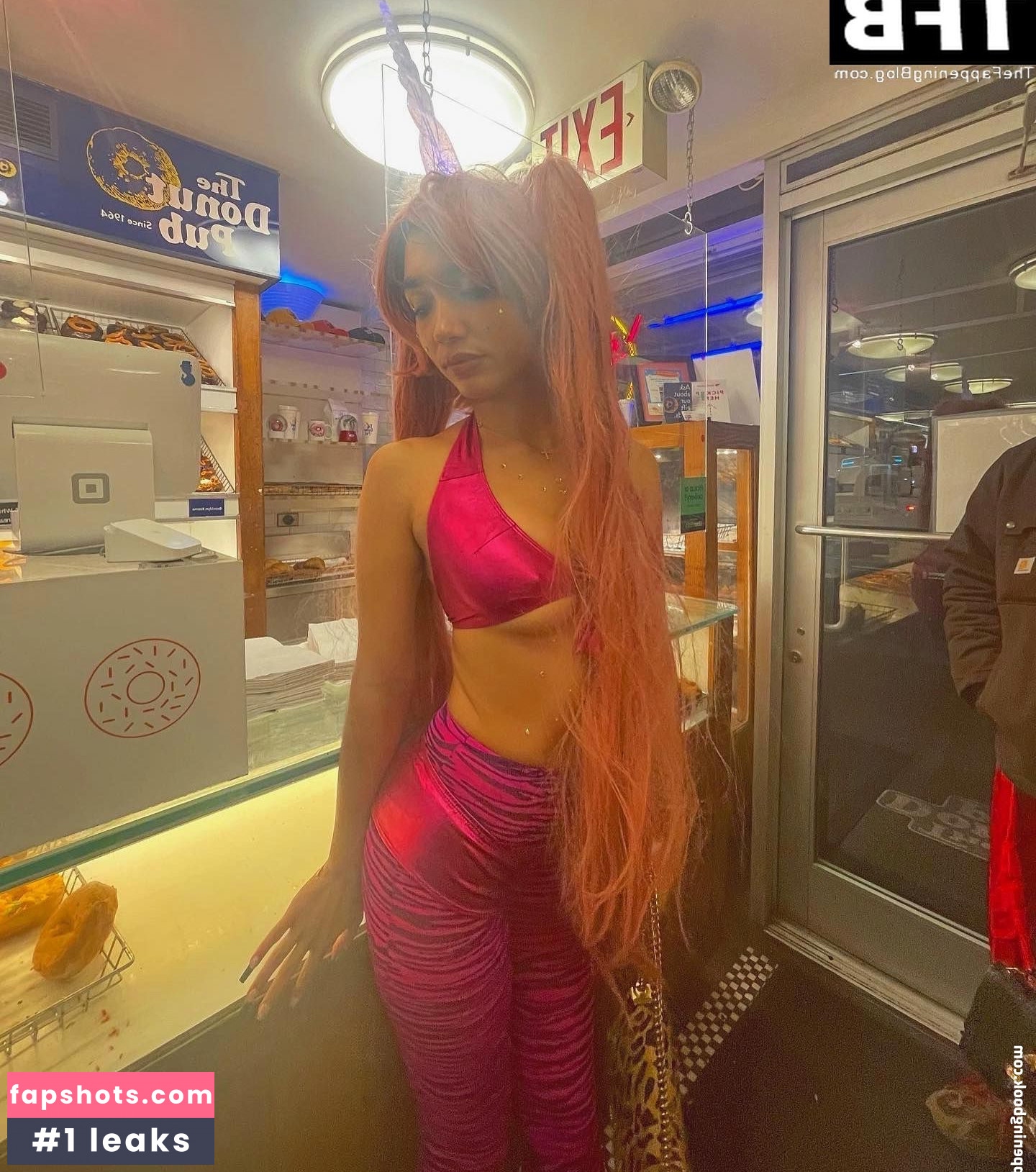 Rowan Blanchard gallery photo #473