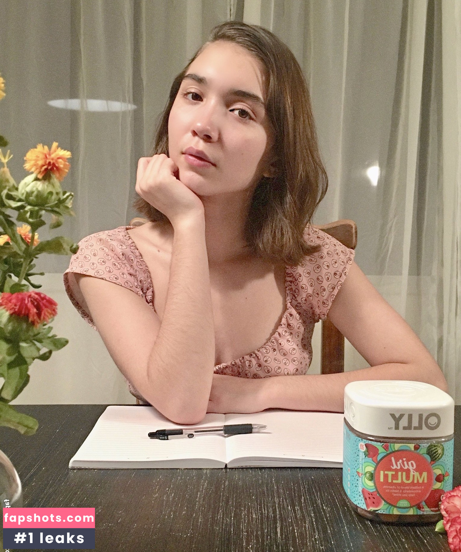 Rowan Blanchard gallery photo #599