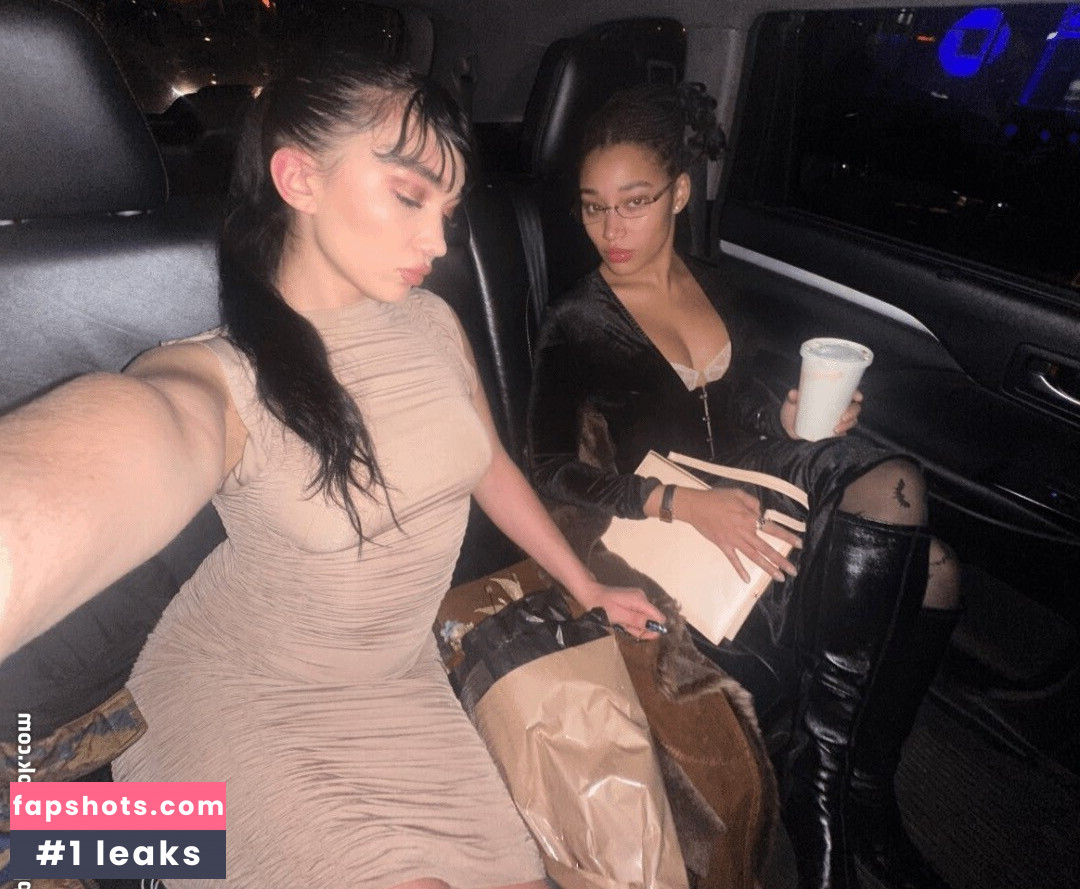 Rowan Blanchard gallery photo #75