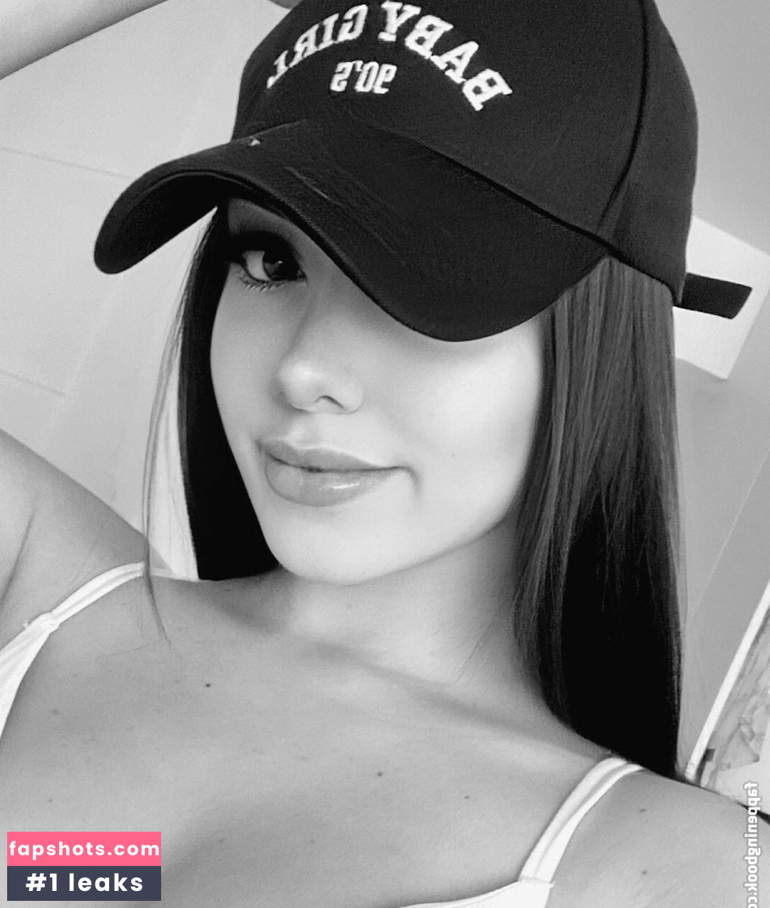 Roxana Tejada Nude Leaks OnlyFans Photos #13 - LeakJerk