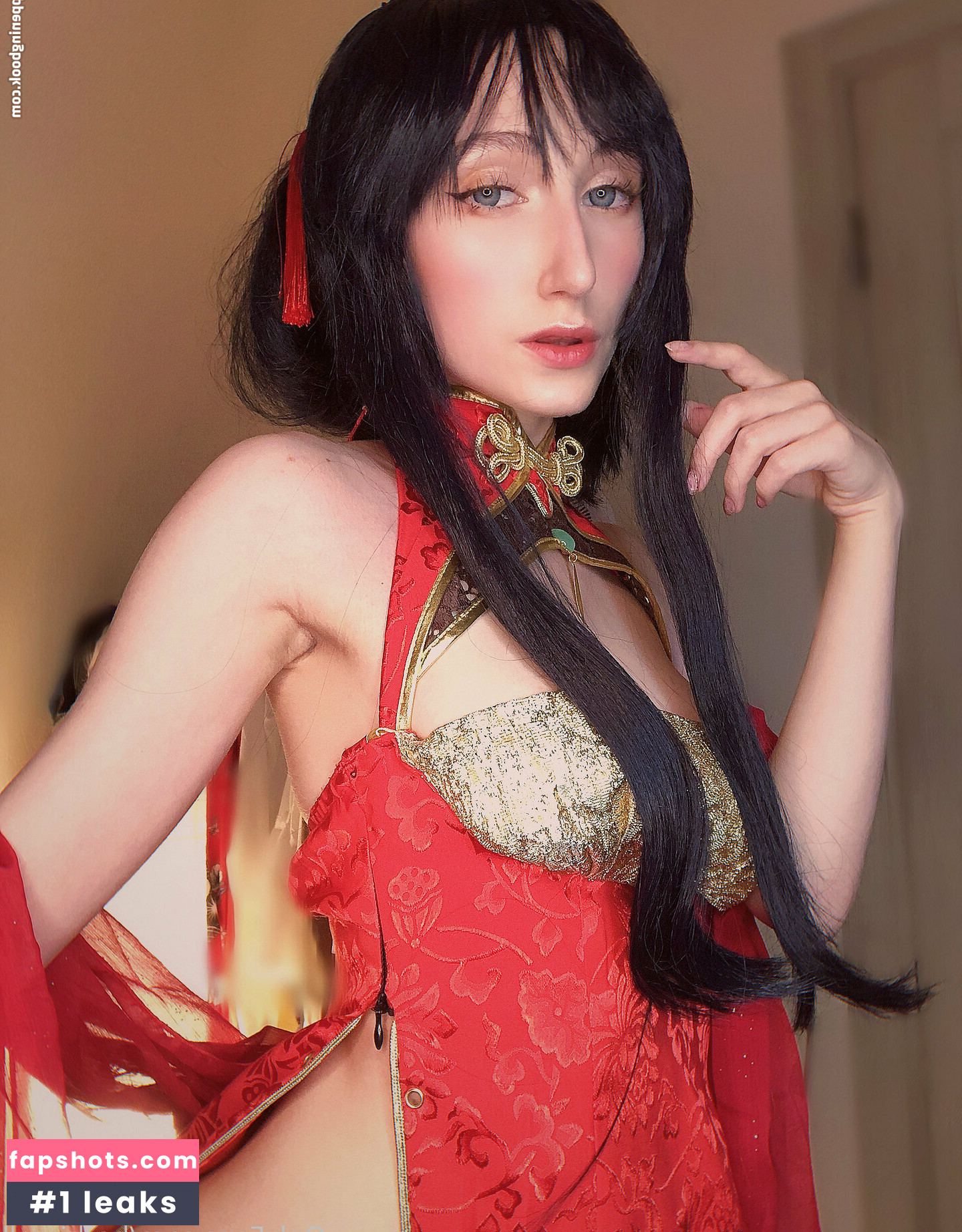 Roxane gallery photo #44