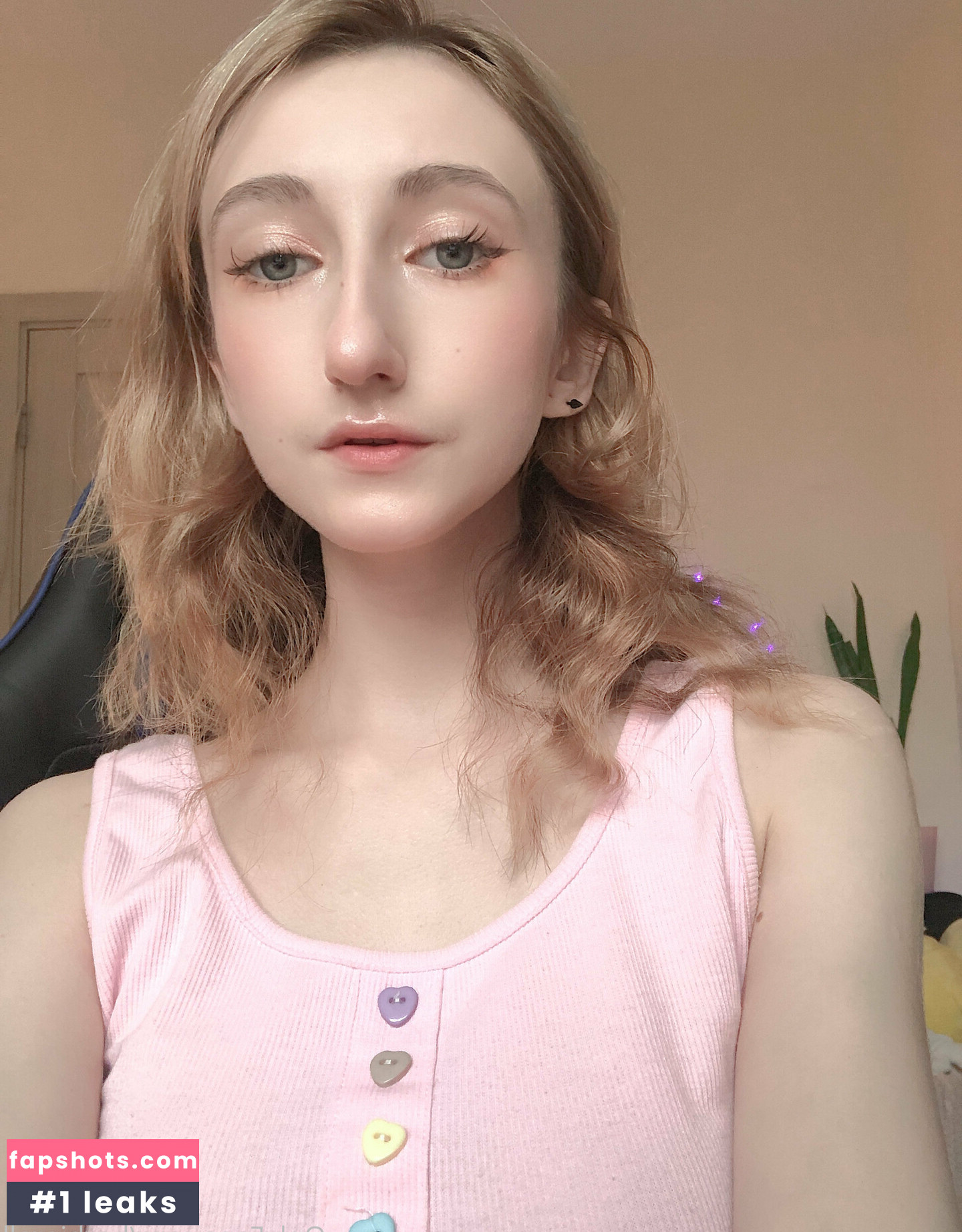 Roxane gallery photo #77