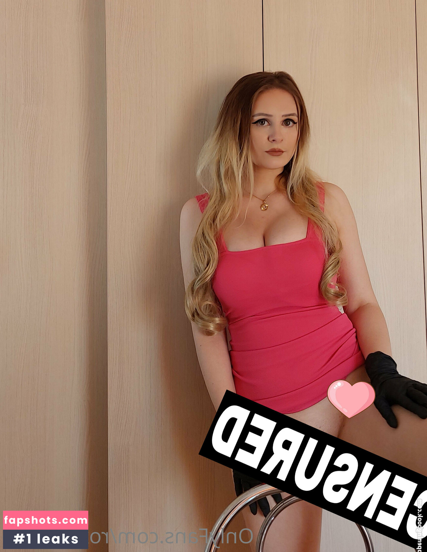 roxanne.cb gallery photo #28