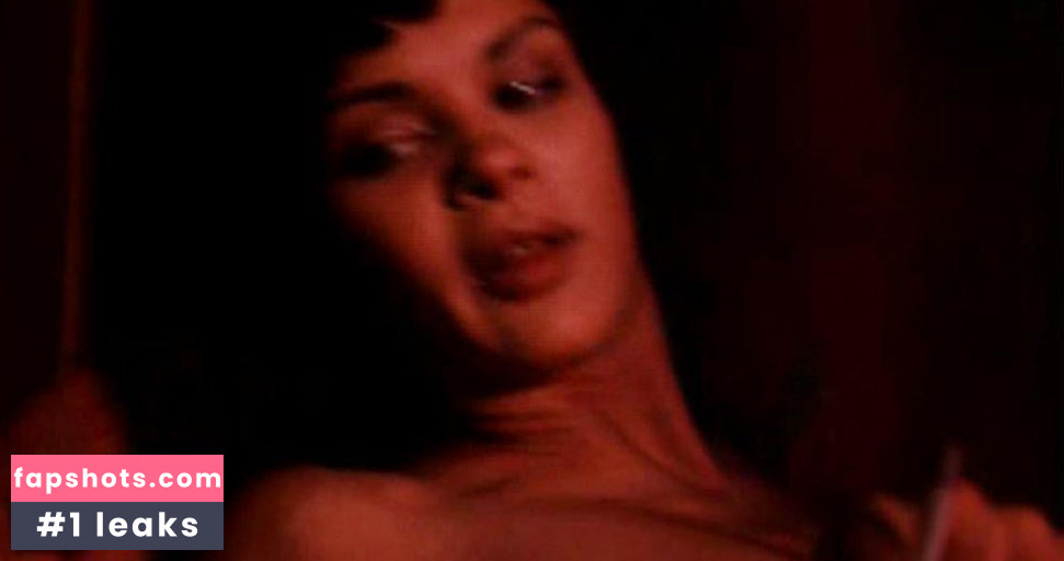 Roxanne Day gallery photo #3