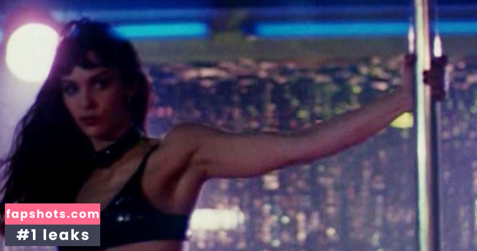 Roxanne Day gallery photo #4