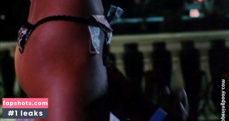 Roxanne Day gallery photo #6