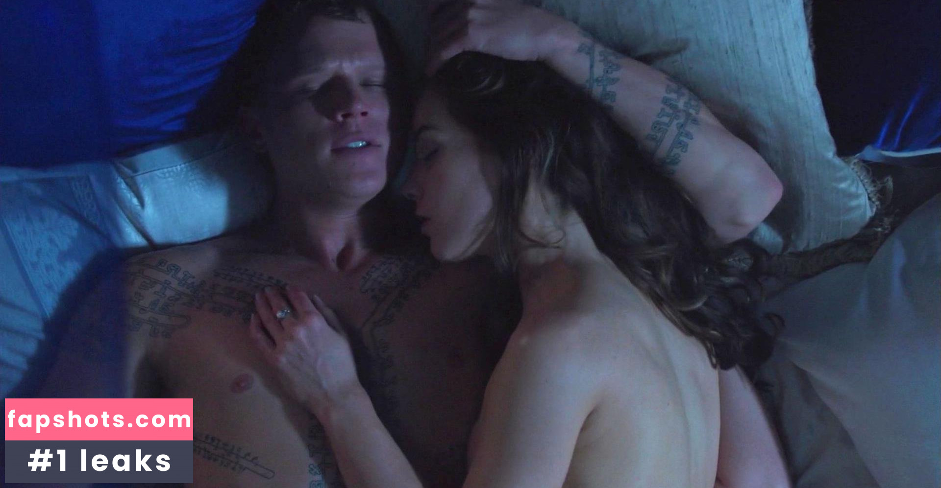 Roxanne McKee gallery photo #25