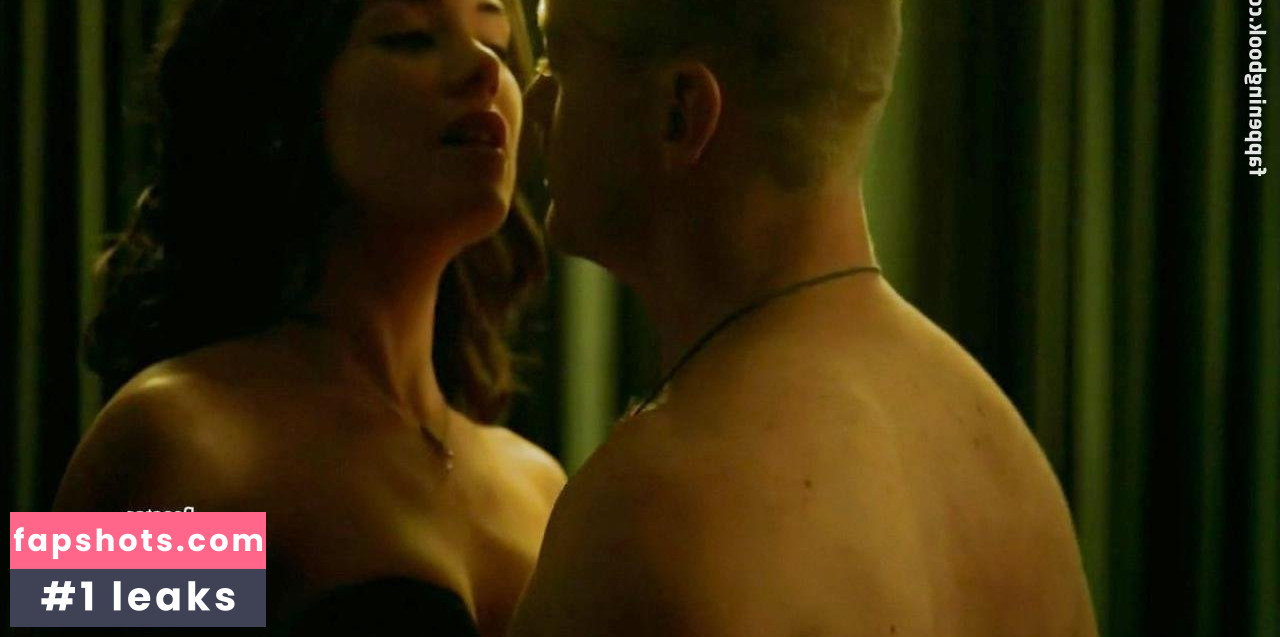 Roxanne McKee gallery photo #27