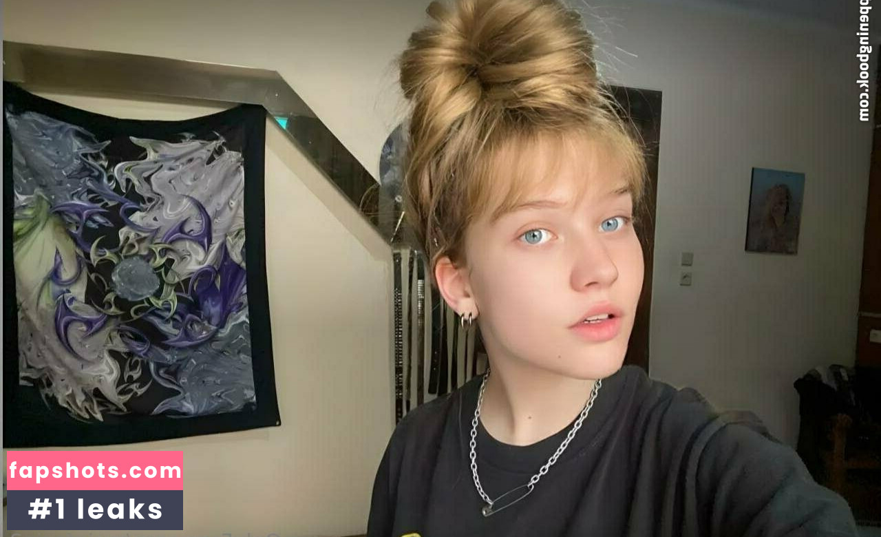 roxiefoxie3 gallery photo #22