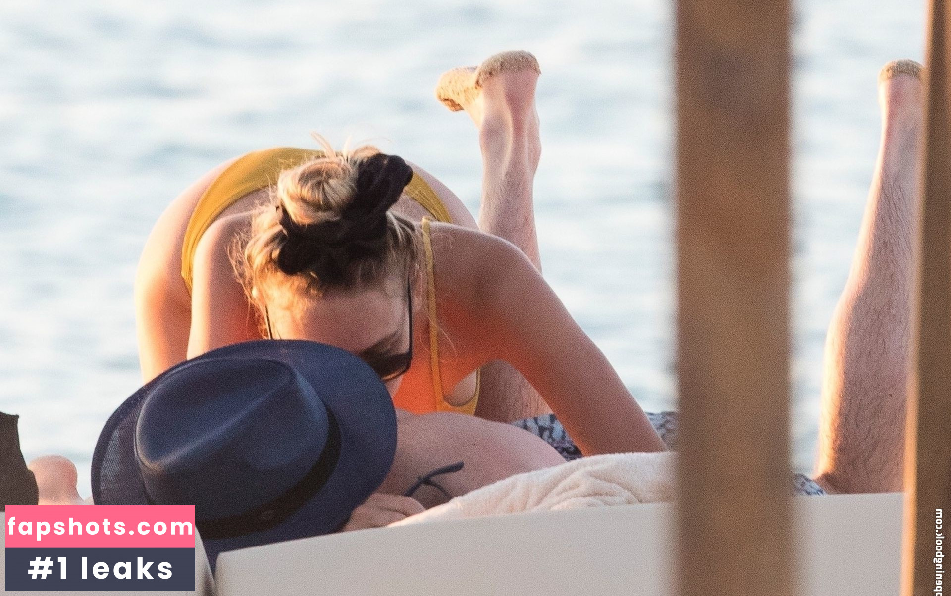 Roxy Horner gallery photo #16