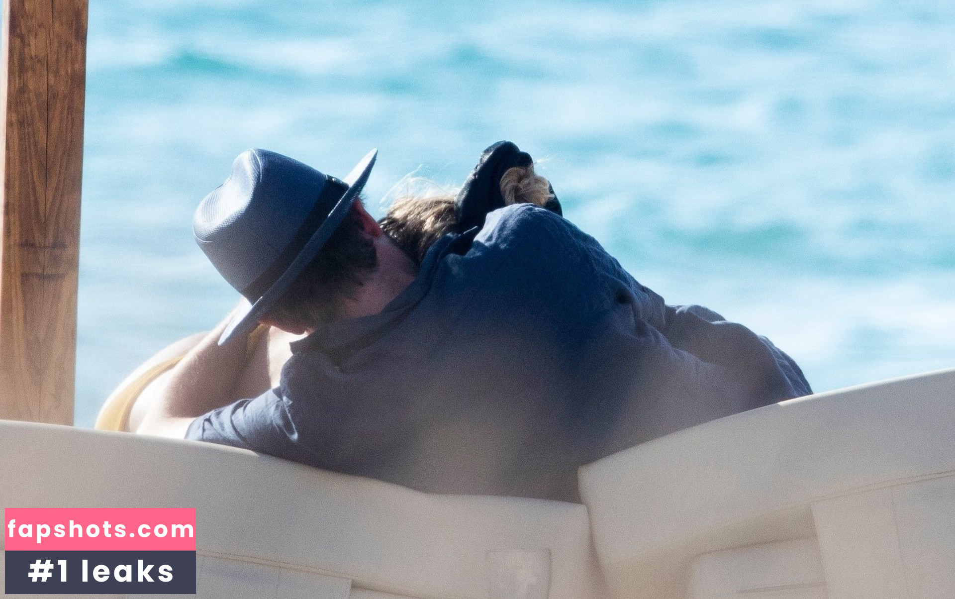 Roxy Horner gallery photo #22