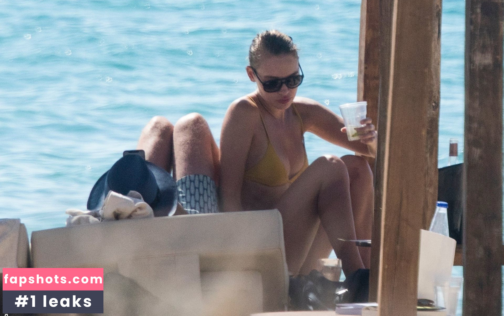 Roxy Horner gallery photo #24