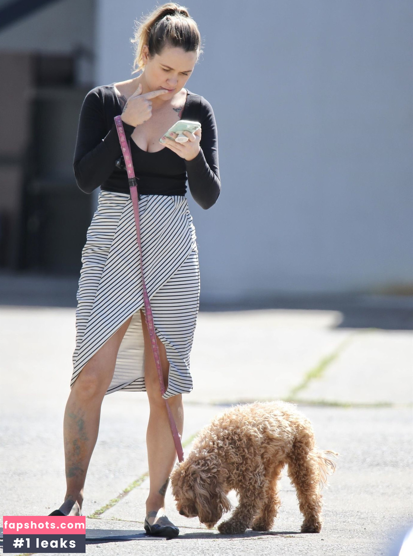 Roxy Kenny gallery photo #5