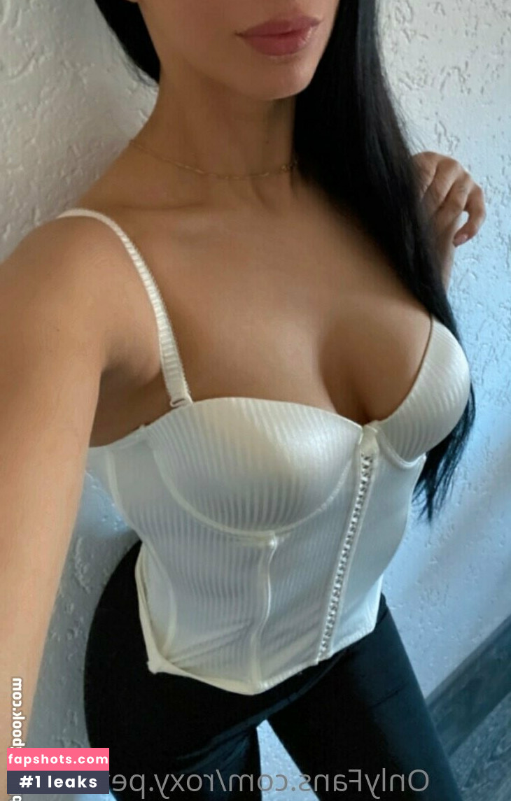 roxy.petitefree gallery photo #17