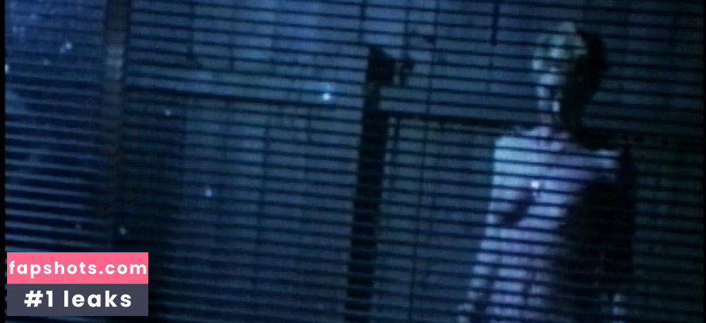 Roxy Vandiver gallery photo #3