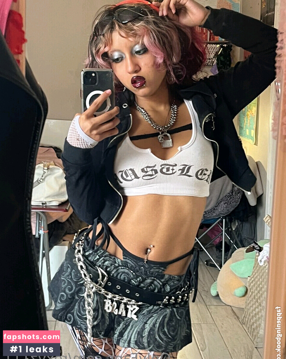 Roxyz111 Nude Leaks OnlyFans Photos #12 - LeakJerk