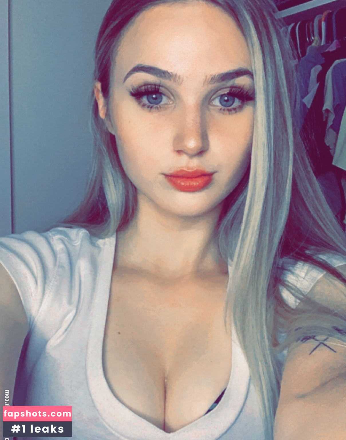 Royal Papaya gallery photo #70