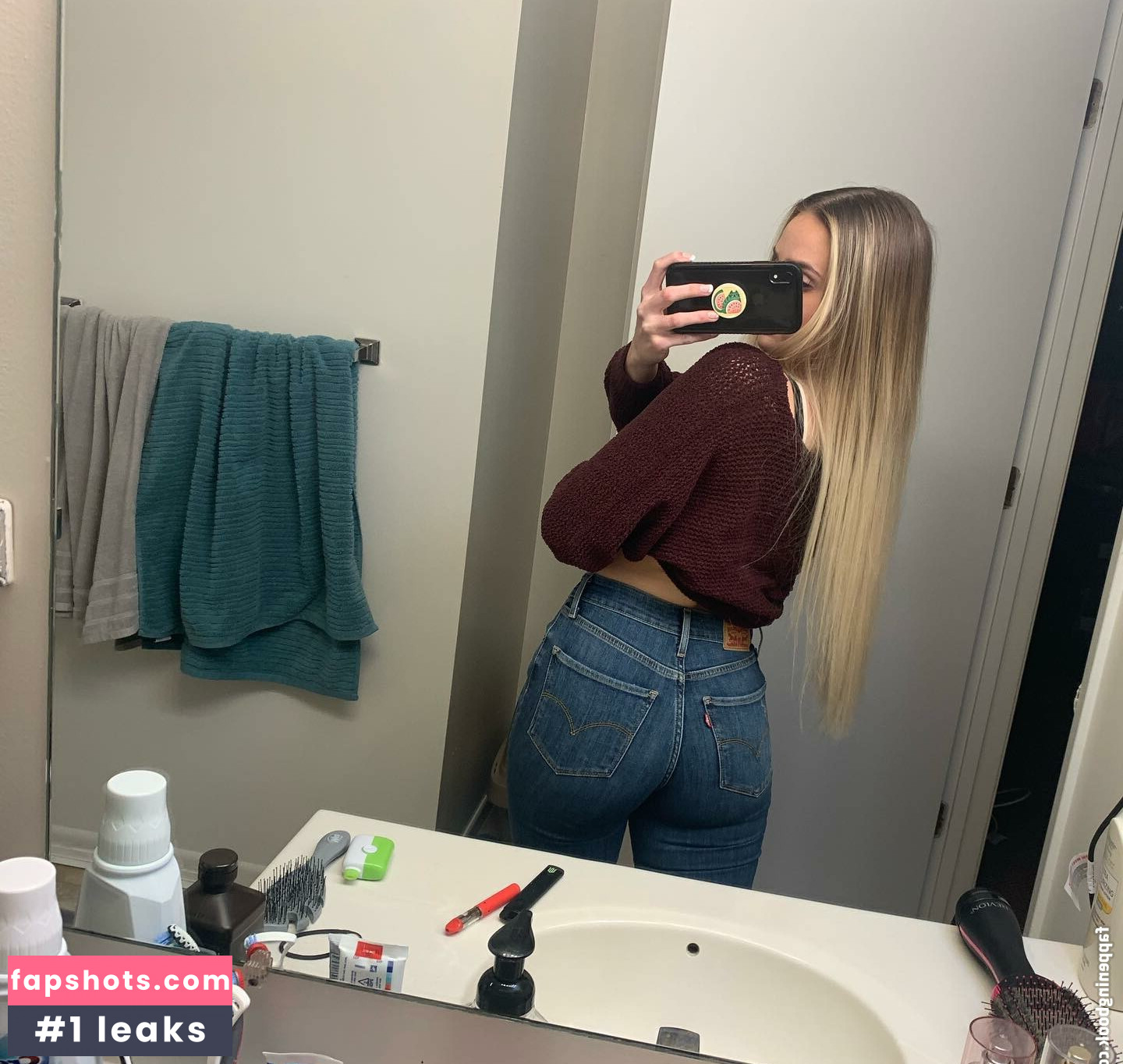 Royal Papaya gallery photo #73