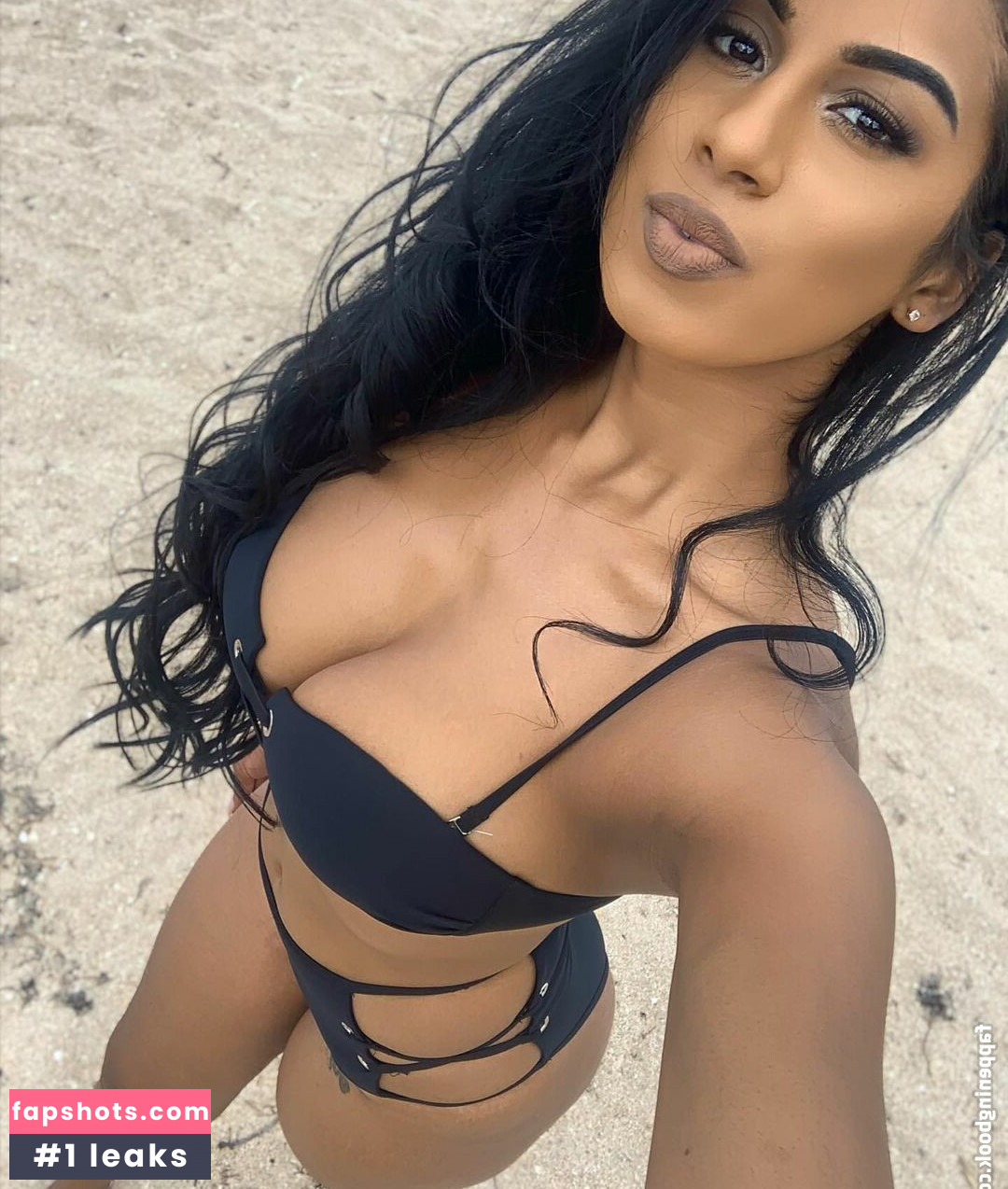 Rozay Rose gallery photo #13