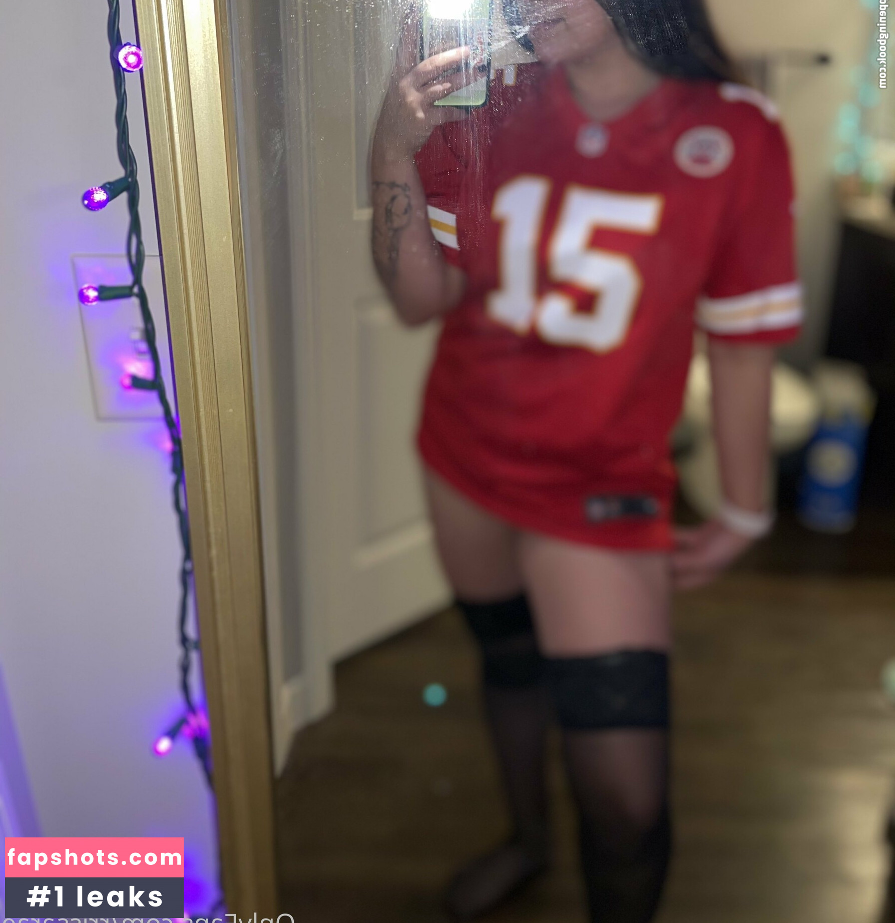 rrissarae gallery photo #2