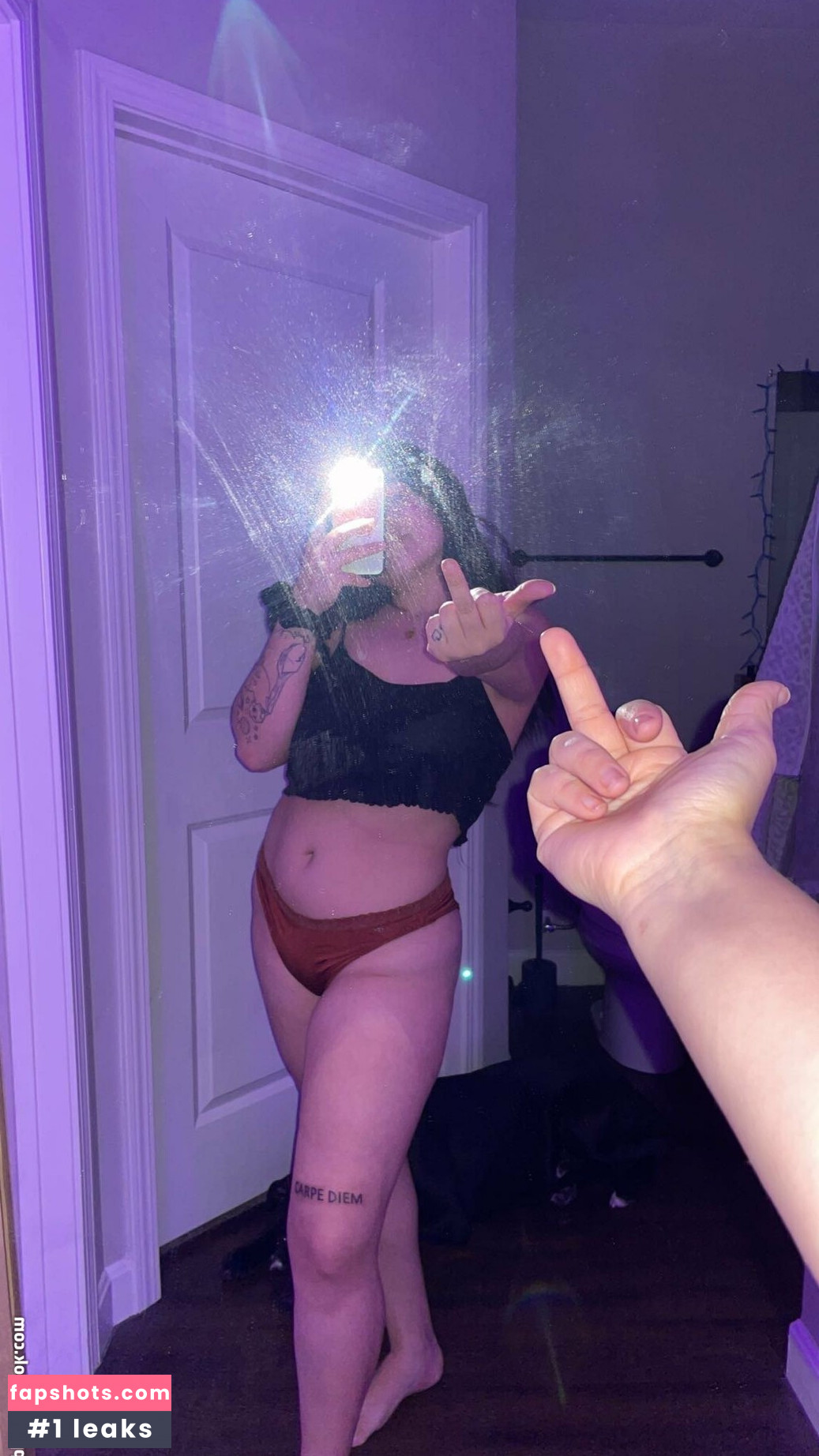 rrissarae gallery photo #3