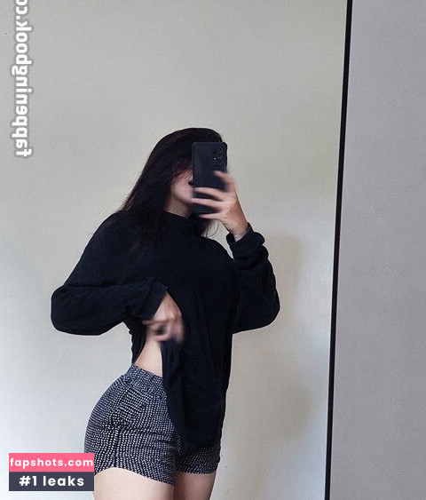 Ruan YU gallery photo #12