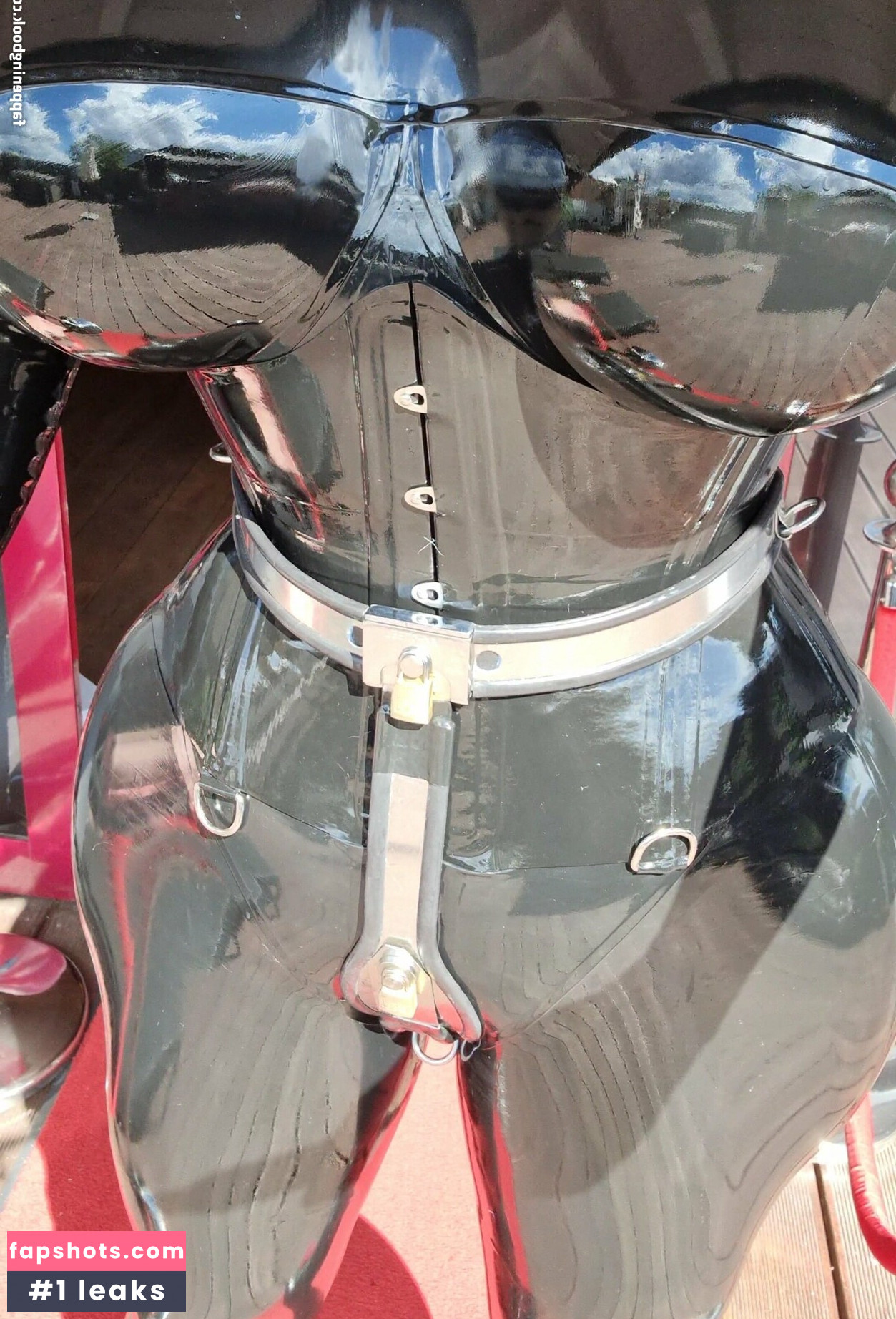 rubberdollemma gallery photo #5