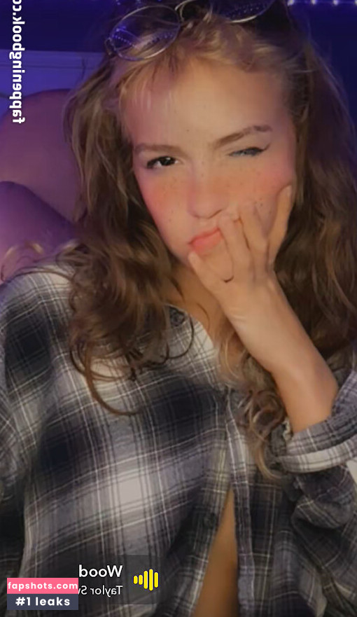 rubberduckiejo nude babe gallery