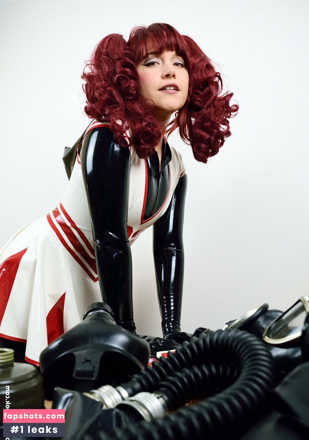 rubberemily nude babe gallery