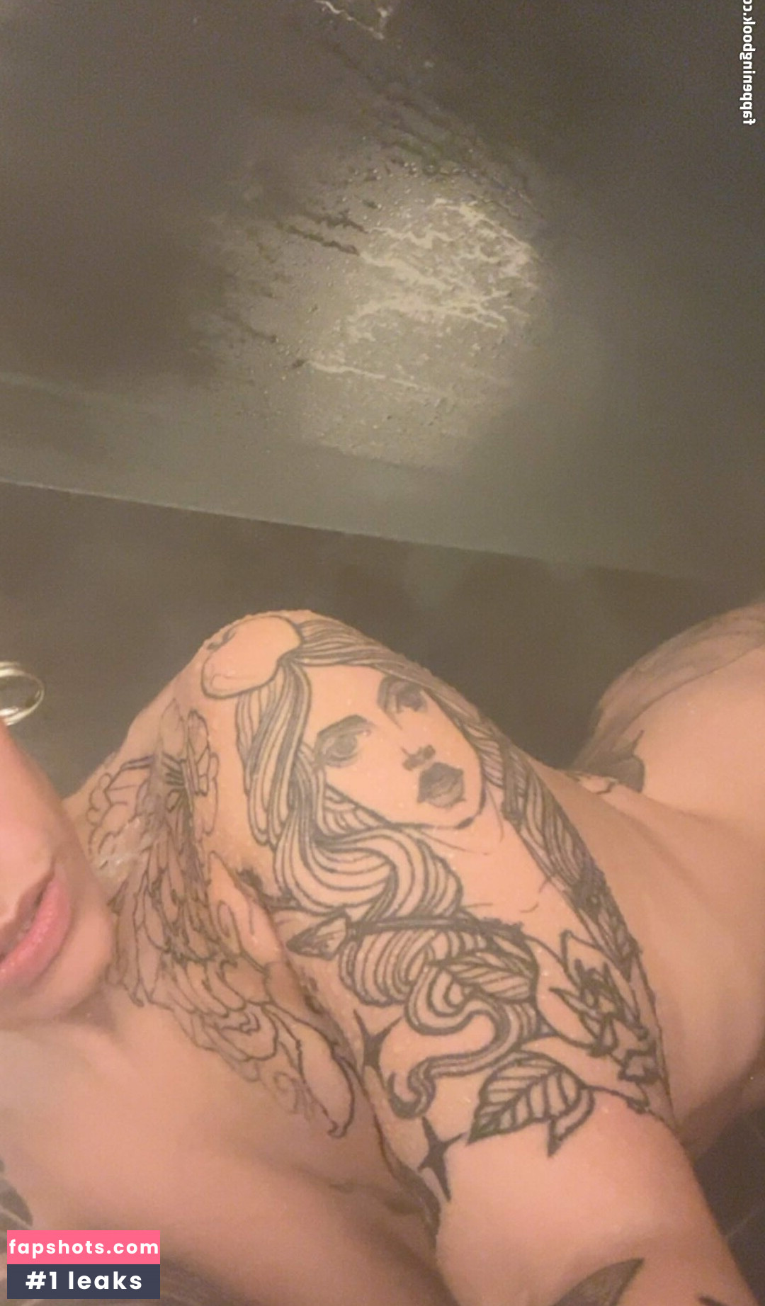 Rubiascarlet gallery photo #30