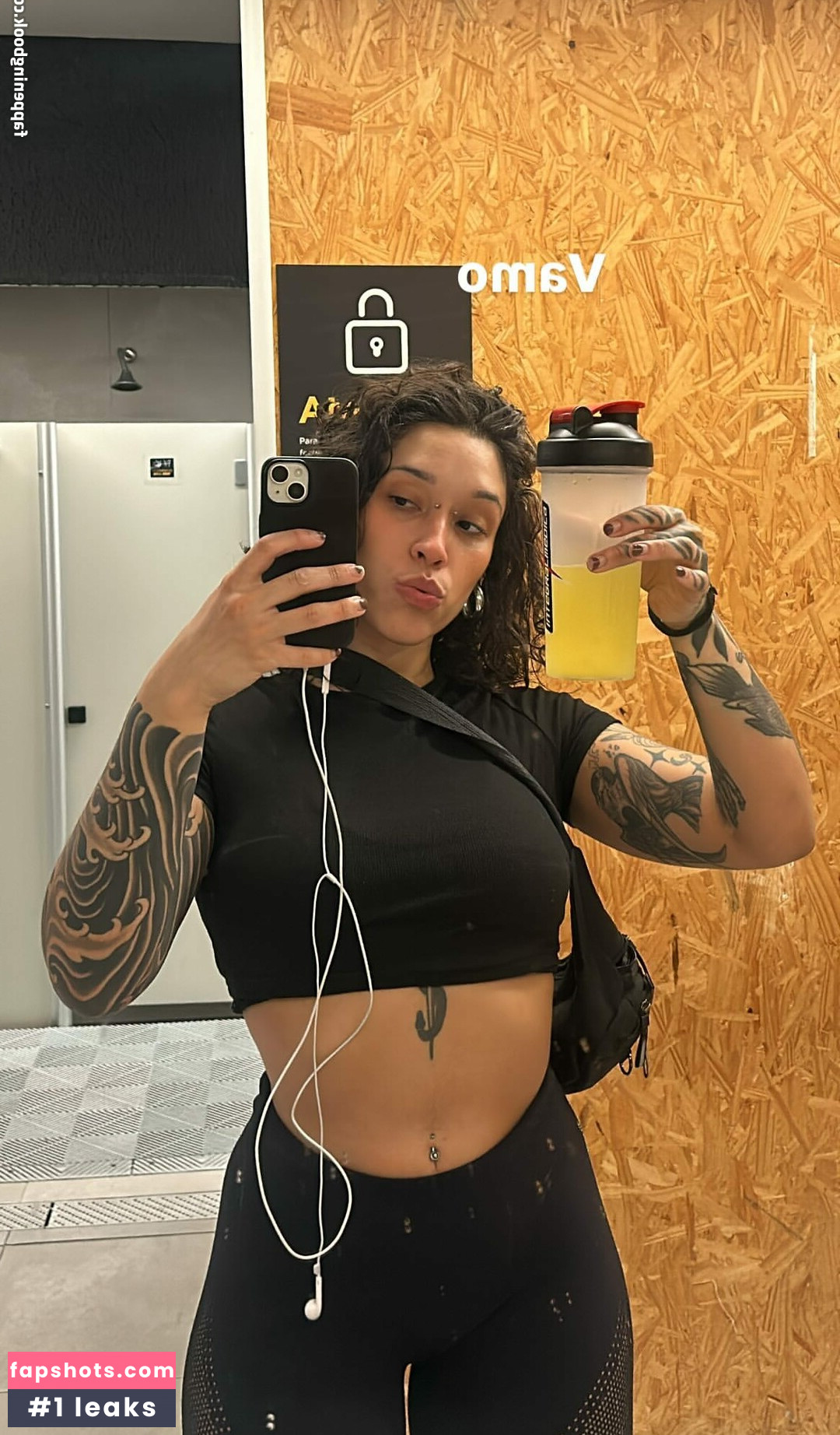 Rubiascarlet gallery photo #8